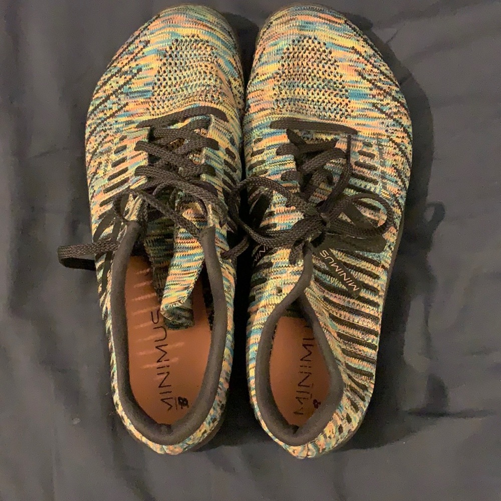 Cross-training shoe